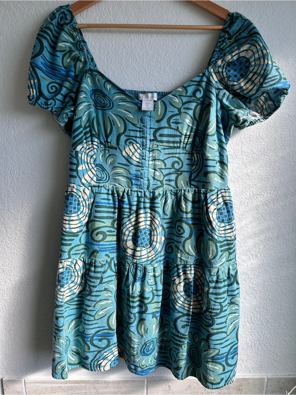 House of Harlow 1960 Retro Mini Puff sleeves dress size large